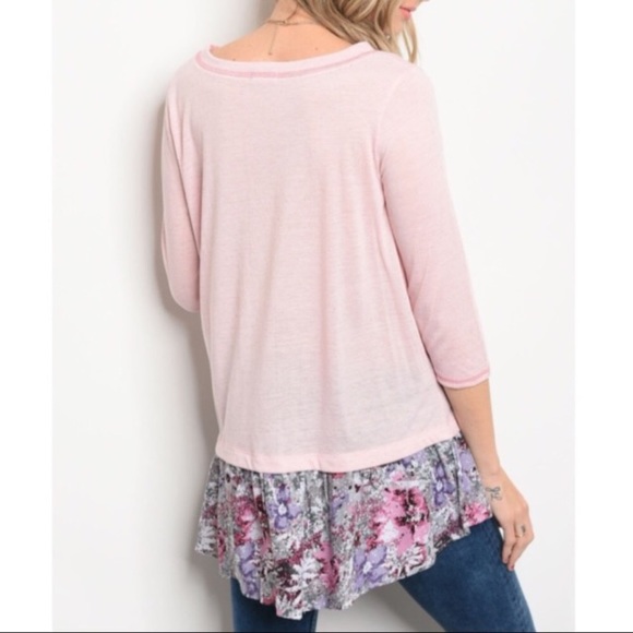 Pastel Pink Slub Knit Top w/ Ruffled Floral Hem💐 - Picture 2 of 2